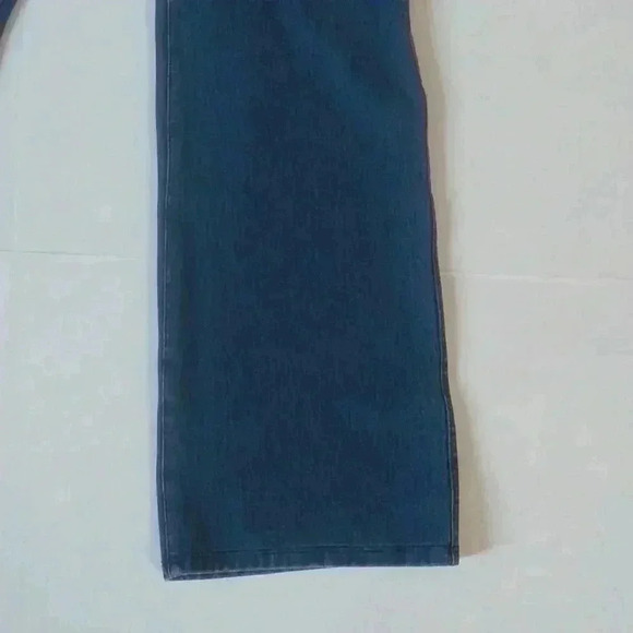 Ultimate Denim Pull-On Bootcut Jeans Size M - Picture 6 of 8